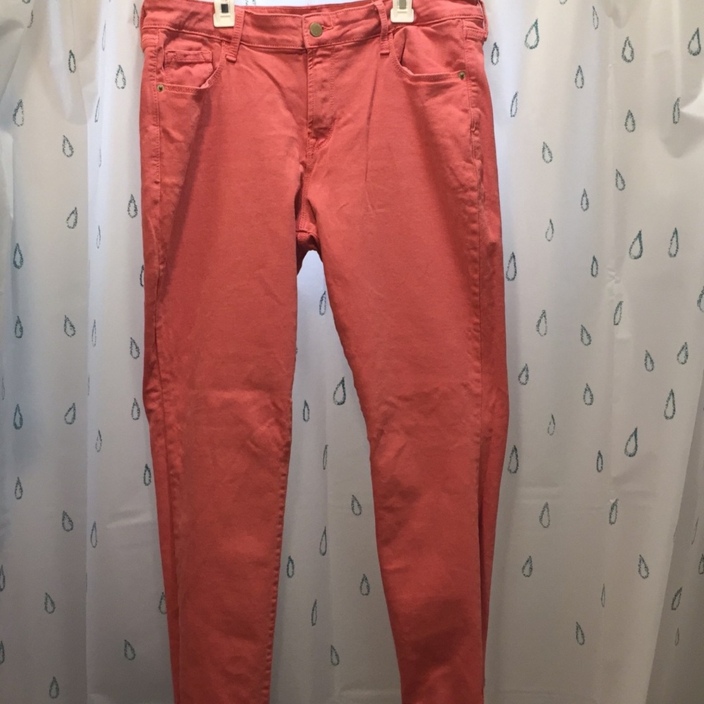 Old navy rockstar pants.